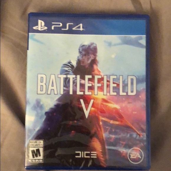 Used 500GB PlayStation 4 - Picture 2 of 4